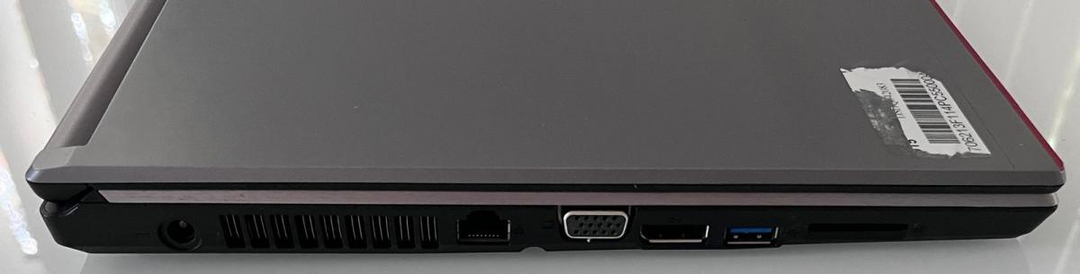 Fujitsu LIFEBOOK E754